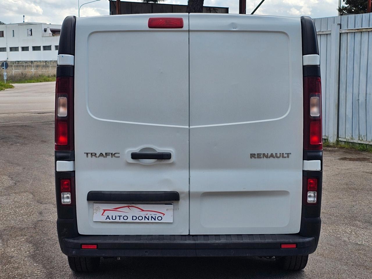 Renault Trafic 1.6 dCi 120cv 6 POSTI + FURGONE