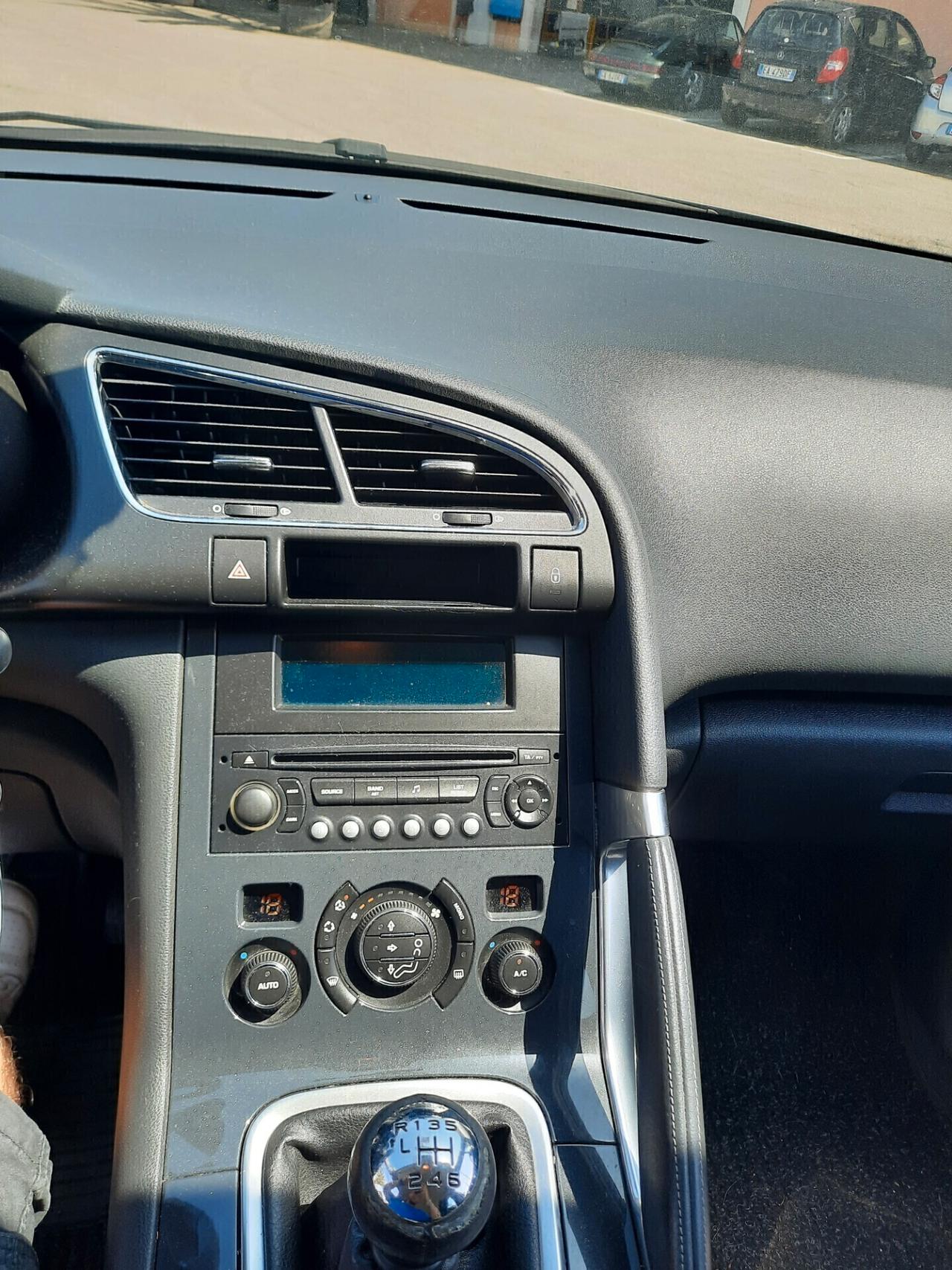 Peugeot 3008 1.6 HDi 110CV 4 TIPI DI GUIDA UNI,PROPRIETARIO