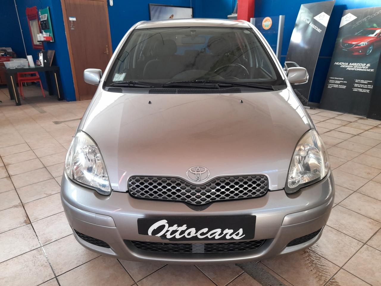 Toyota Yaris 1.0i 16V cat 5 porte Sol '03