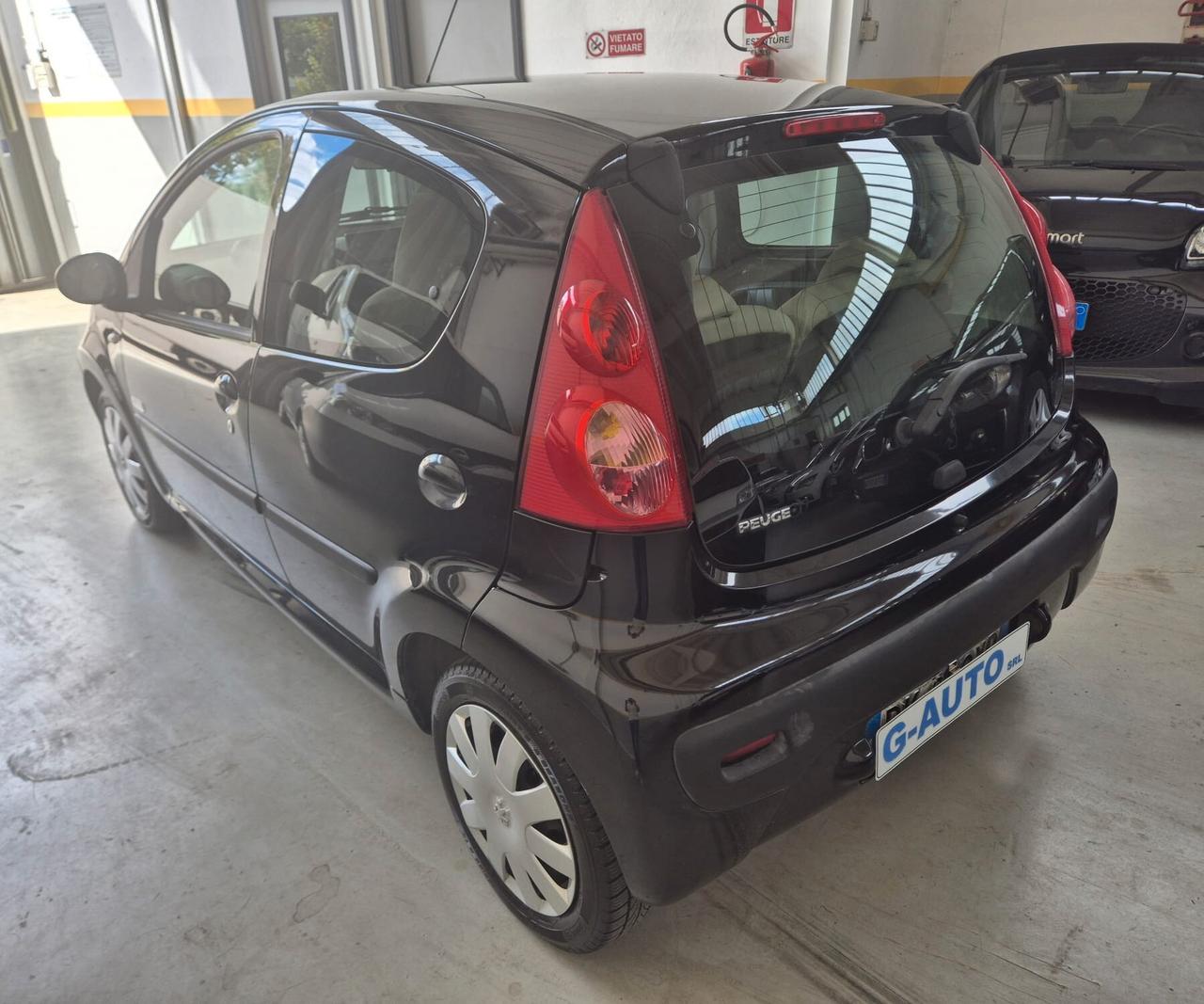 Peugeot 107 5 porte 1.0 metano 2007