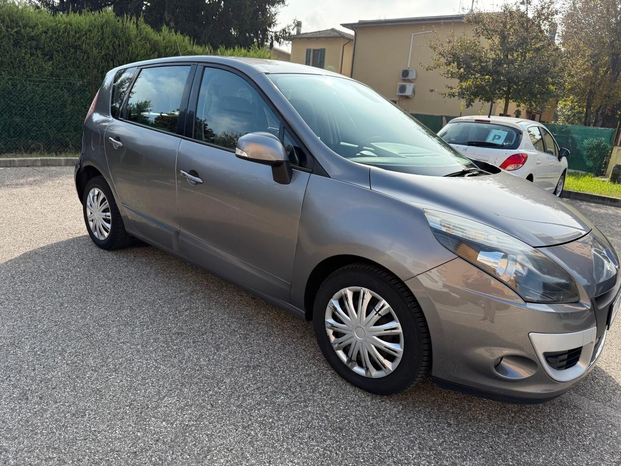 Renault Scenic X-Mod 1.5 dci - NAV. - 12 MESI DI GARANZIA -