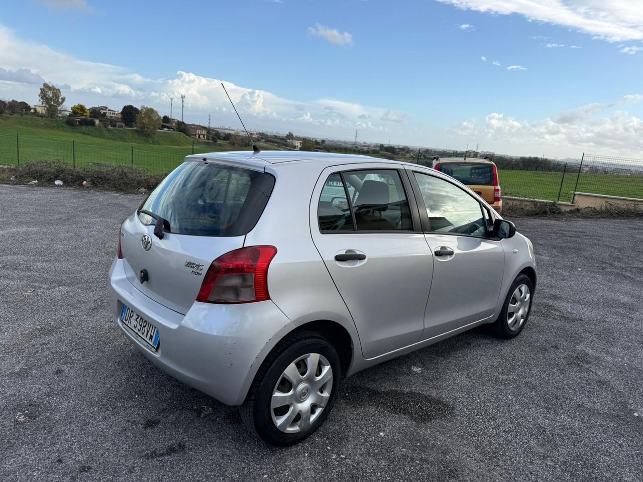 Toyota Yaris 1.0 5 porte