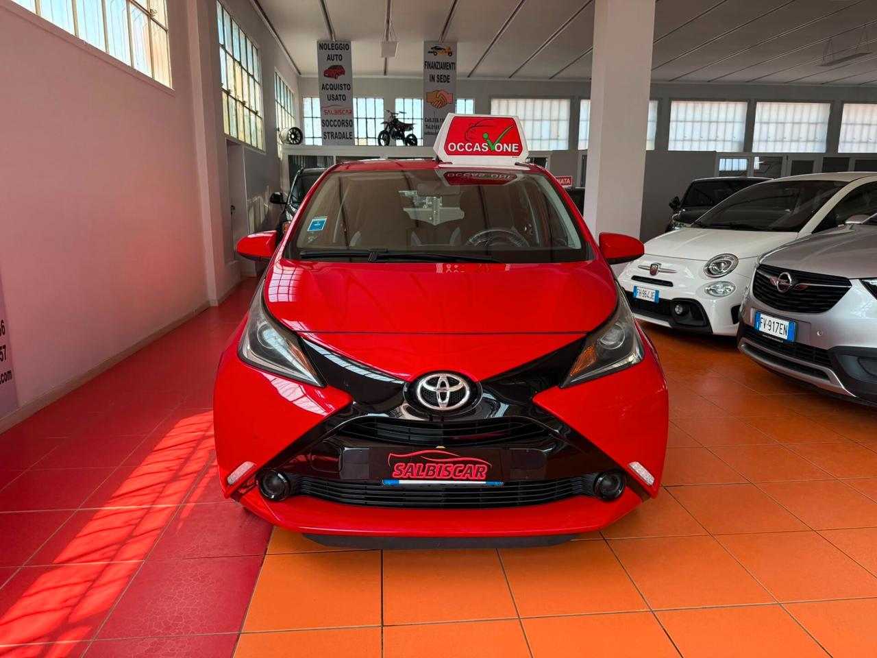 Toyota Aygo 1.0 VVT-i 72 CV 5 porte x-cool