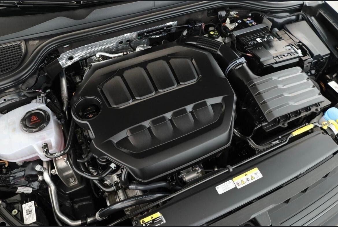 Volkswagen Golf 2.0 8.5 TSI GTI DSG TETTO NAVI