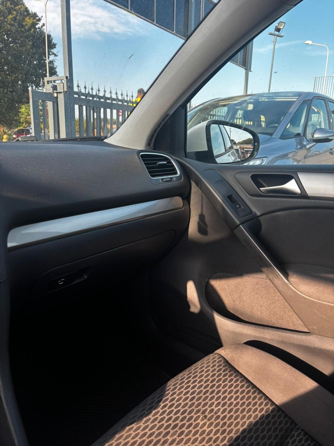 Volkswagen Golf 1.6 TDI DPF 3p. Highline