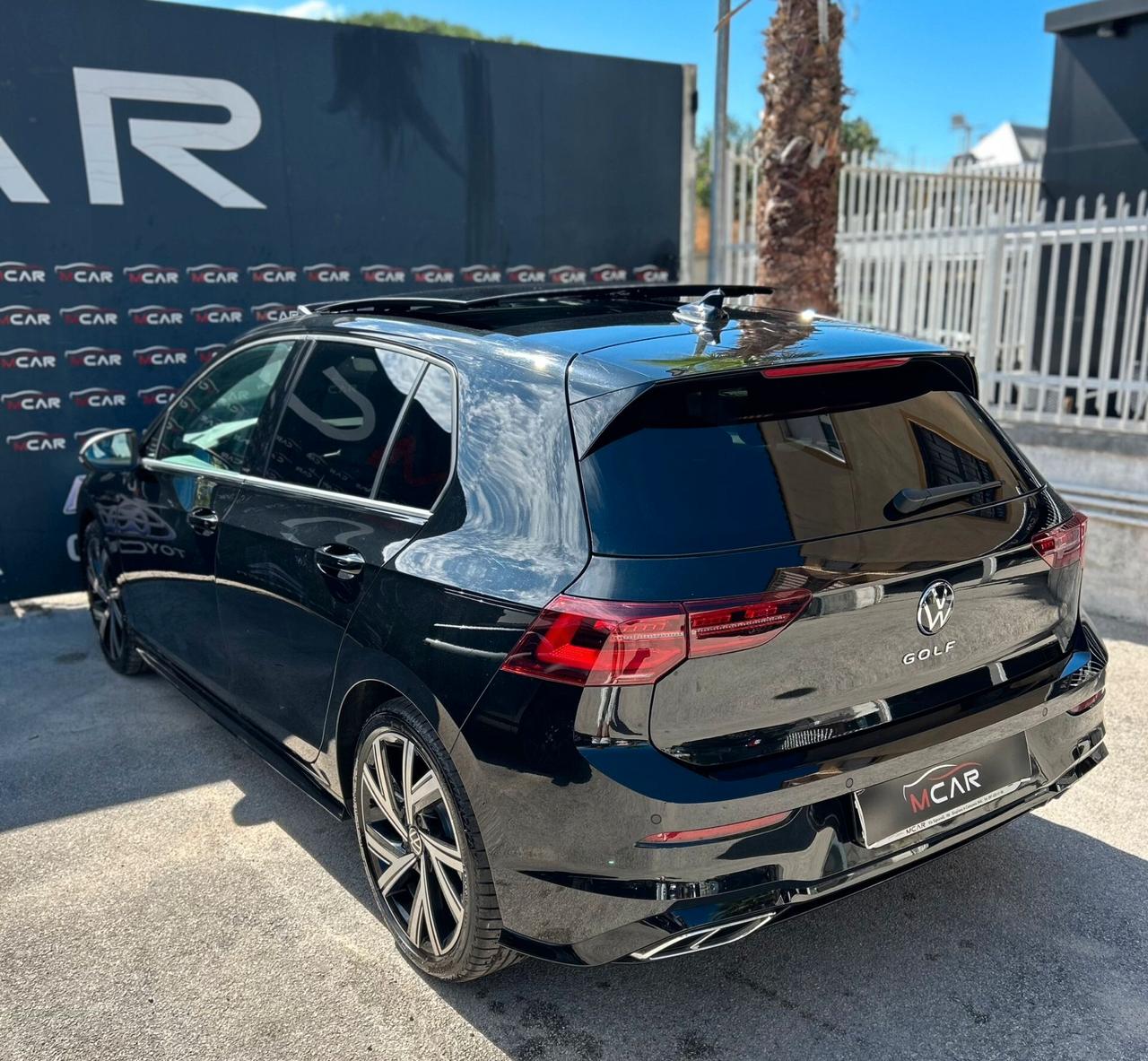 Volkswagen Golf 2.0 TDI 150 CV DSG SCR R-Line