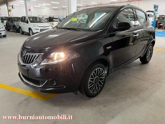 LANCIA Ypsilon 1.0 Hybrid Platino PREZZO VERO