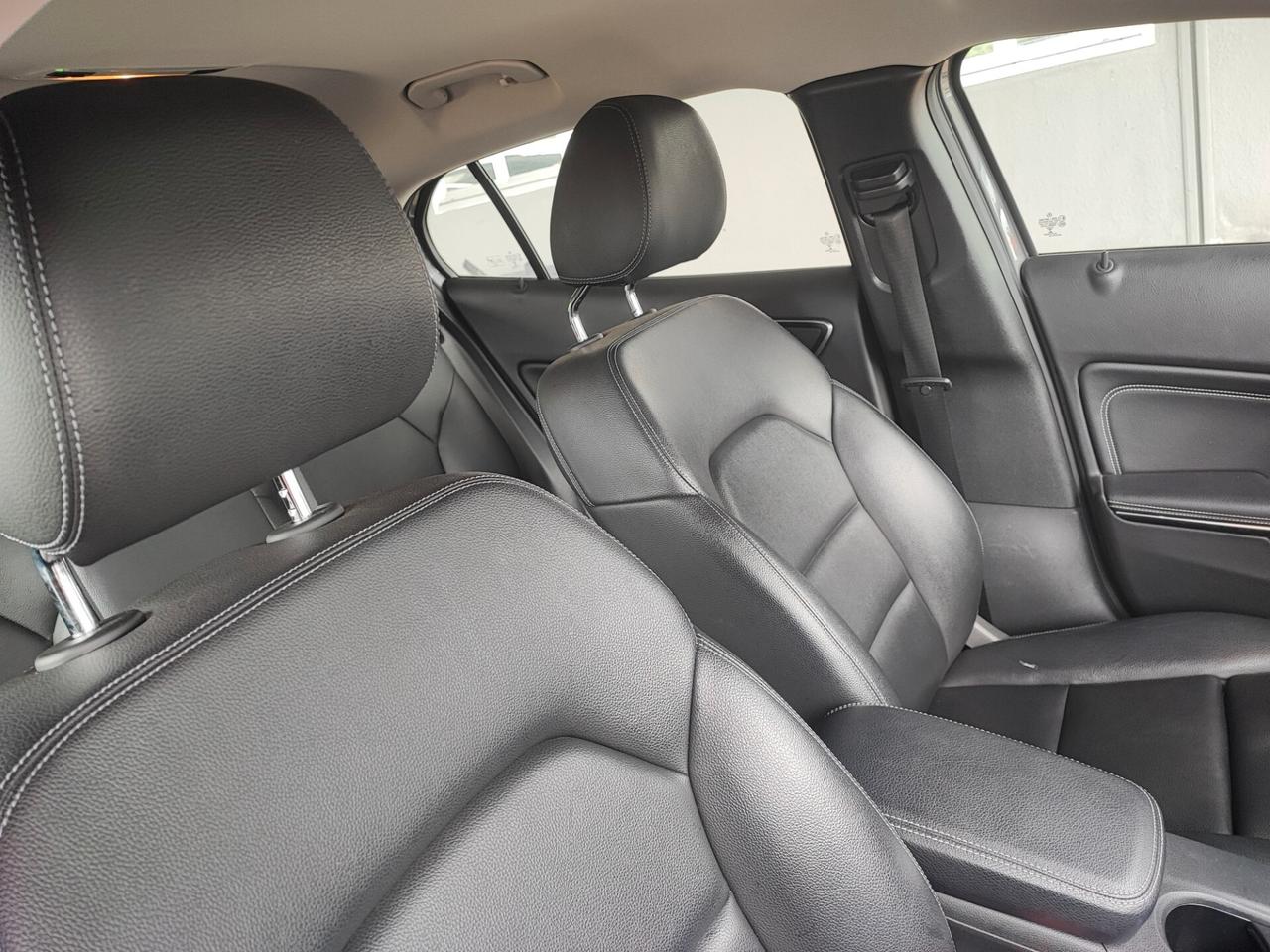 Mercedes-benz GLA 180 Executive