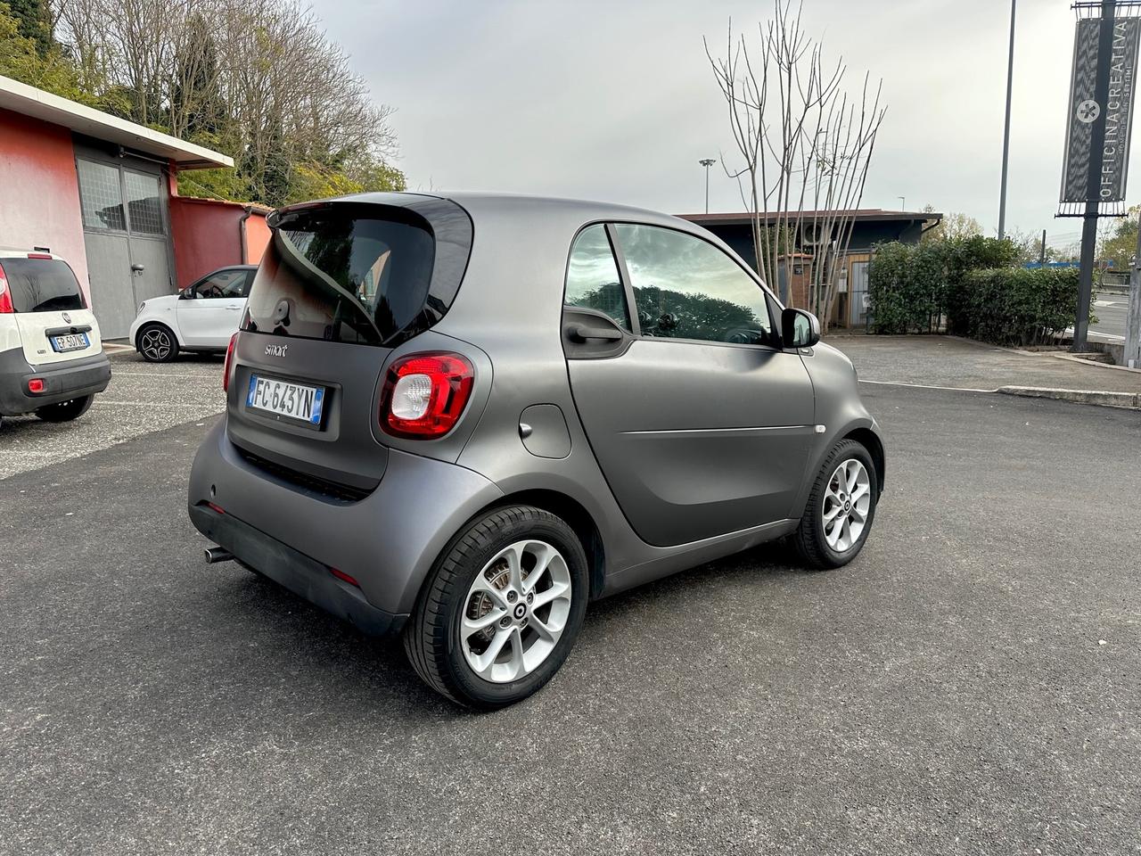 Smart ForTwo 70 1.0 twinamic Passion Matt UNIPRO Grau Permute Rate Garantita