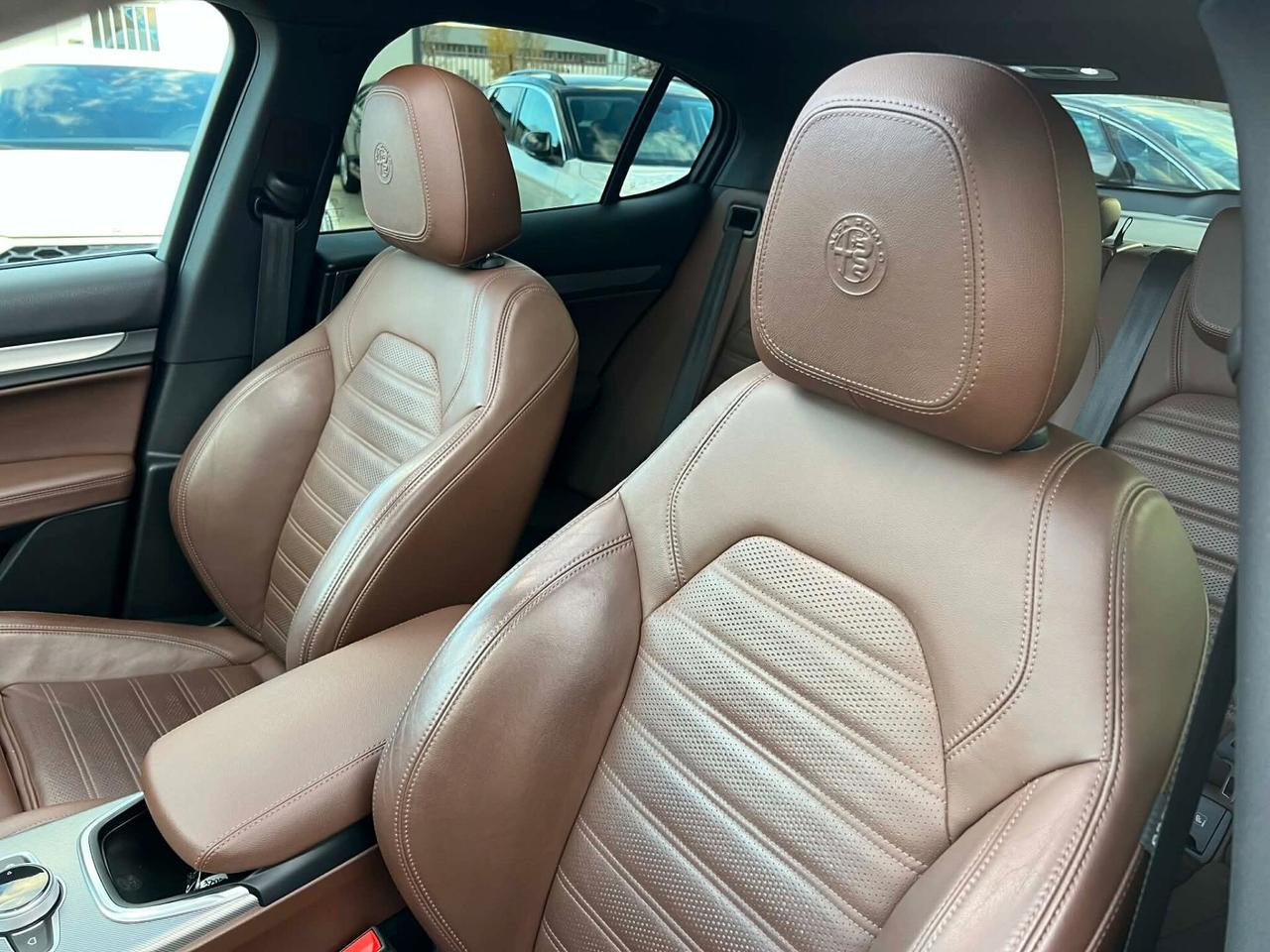 Alfa Romeo Stelvio 210cv Q4 -TETTO A -HARMAN K-