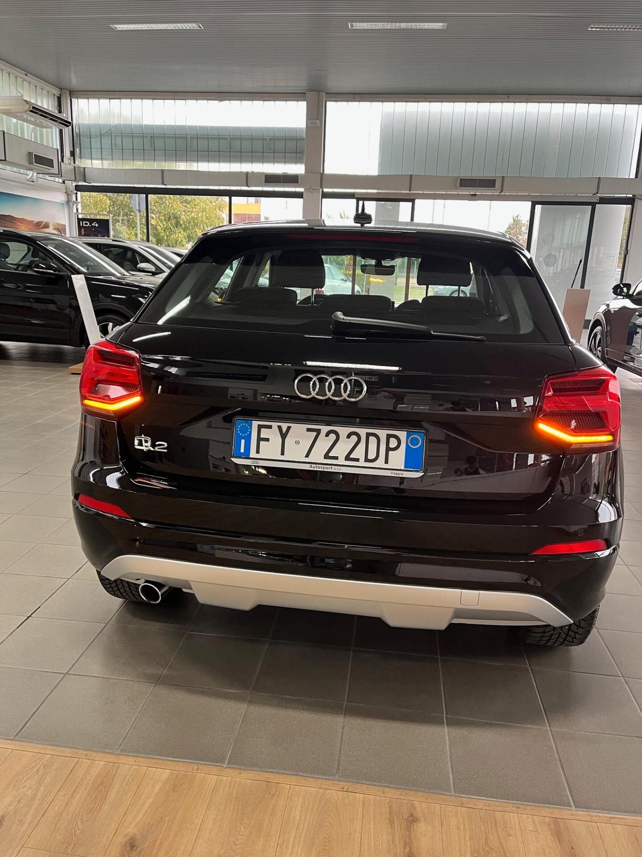 Audi Q2 30 TDI Identity Black