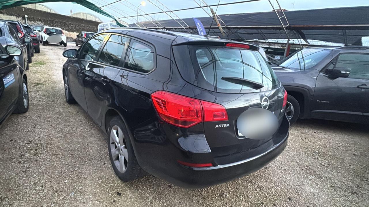 Opel Astra 1.7 CDTI 110CV SW diesel 2012 USATO