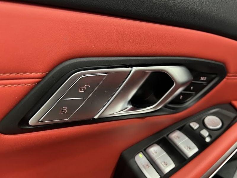 BMW M3 Berlina M3 Competition xDrive auto
