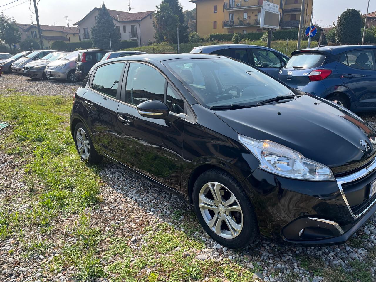 Peugeot 208 1.4 VTi 95 CV 5p. GPL Active - Si permuta Ok Neopatentato