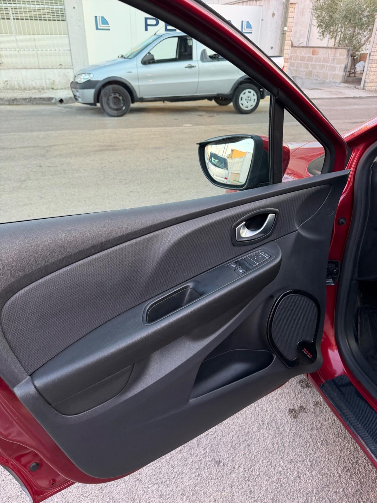 Renault Clio 1.5 dCi 90 CV Energy Business-2019/LED/NAVI