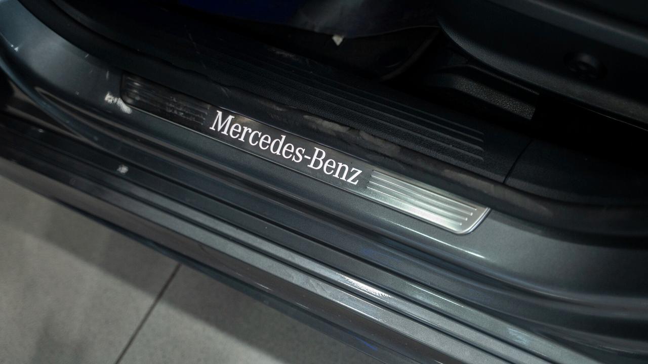 Mercedes-benz A 180 D PREMIUM PLUS AMG TETTO PACK LUCI MULTIBEAM FULL OPTIONAL