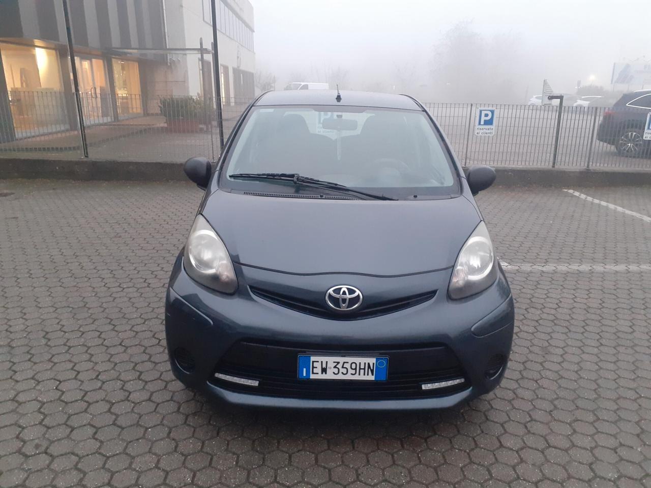 Toyota Aygo 1.0 12V VVT-i 5 porte Cool Soda Connect