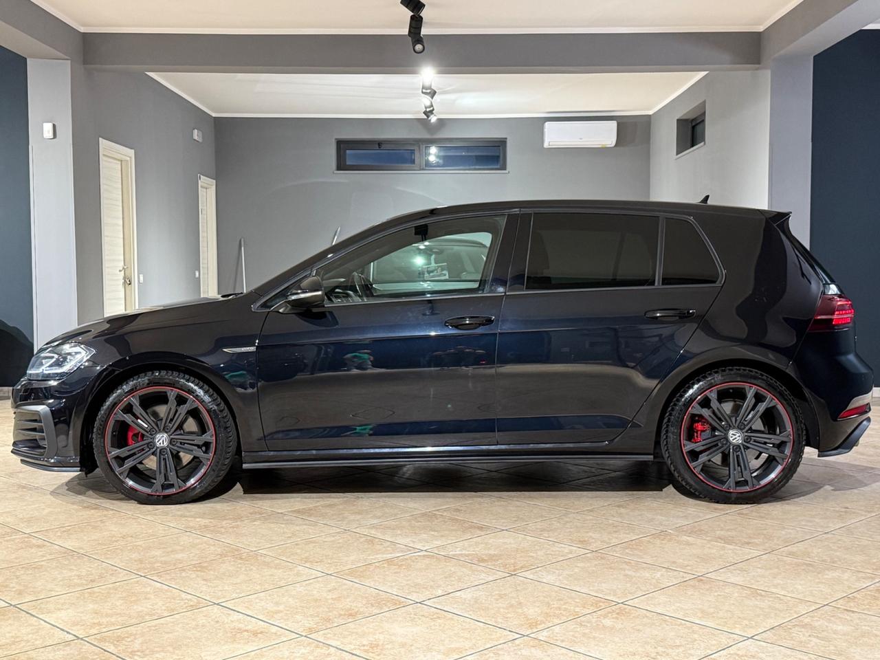 Golf GTD 2.0 TDI 184CV TOTALBLACK
