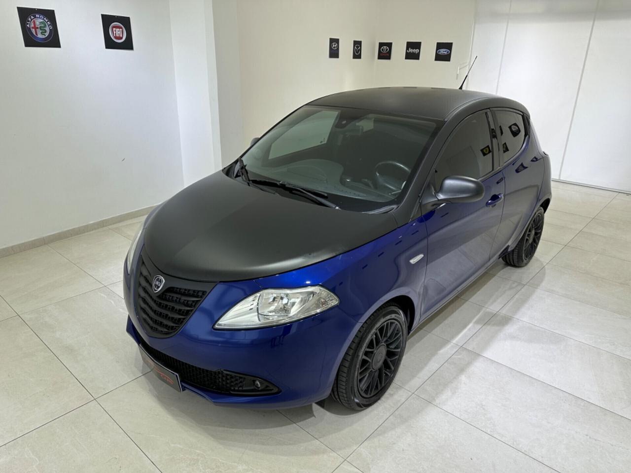 Lancia Ypsilon 1.3 MJT 16V 95 CV 5 porte S&S S Momodesign