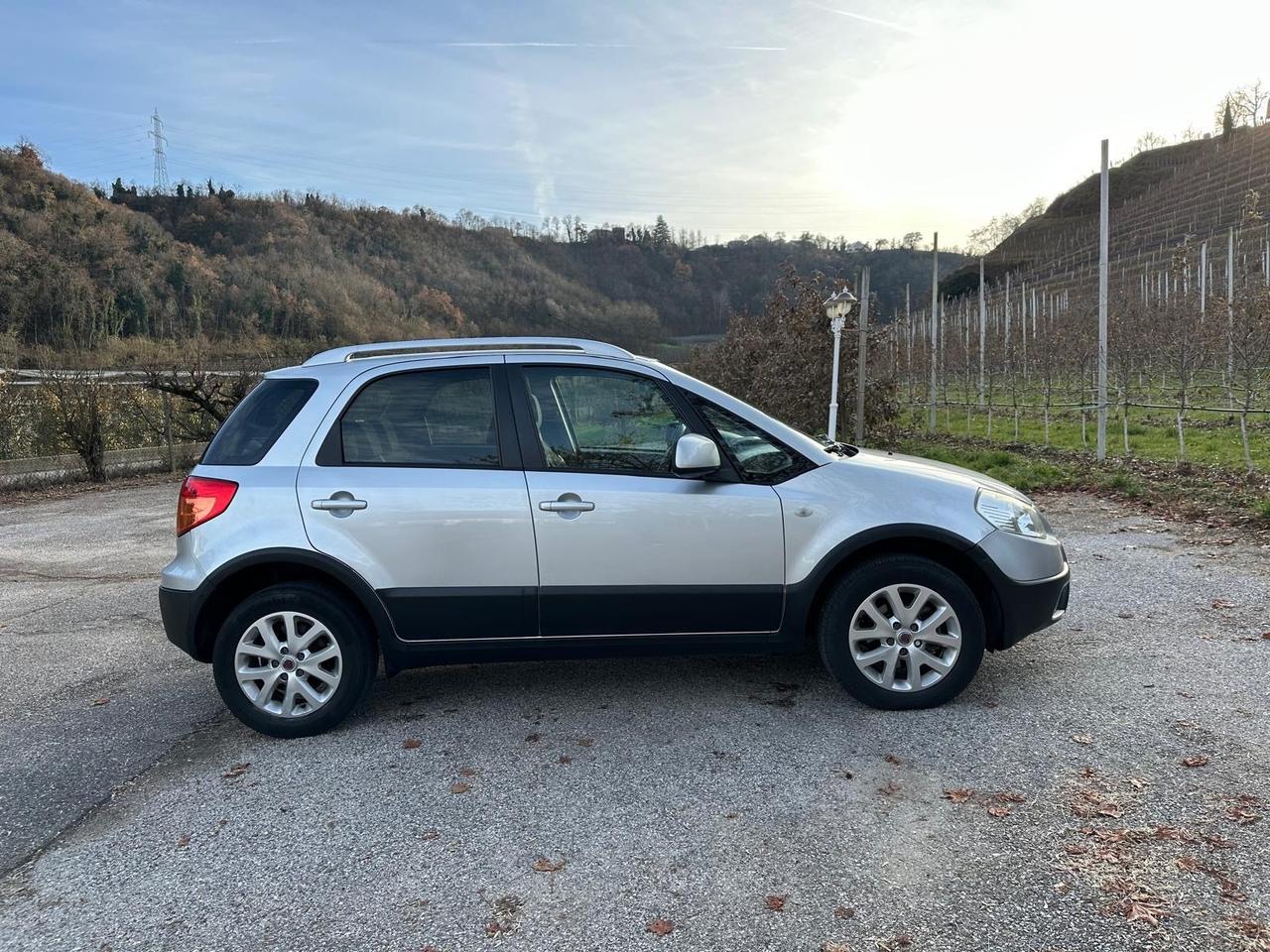 Fiat Sedici 2.0 MJT 16V DPF 4x4 Emotion