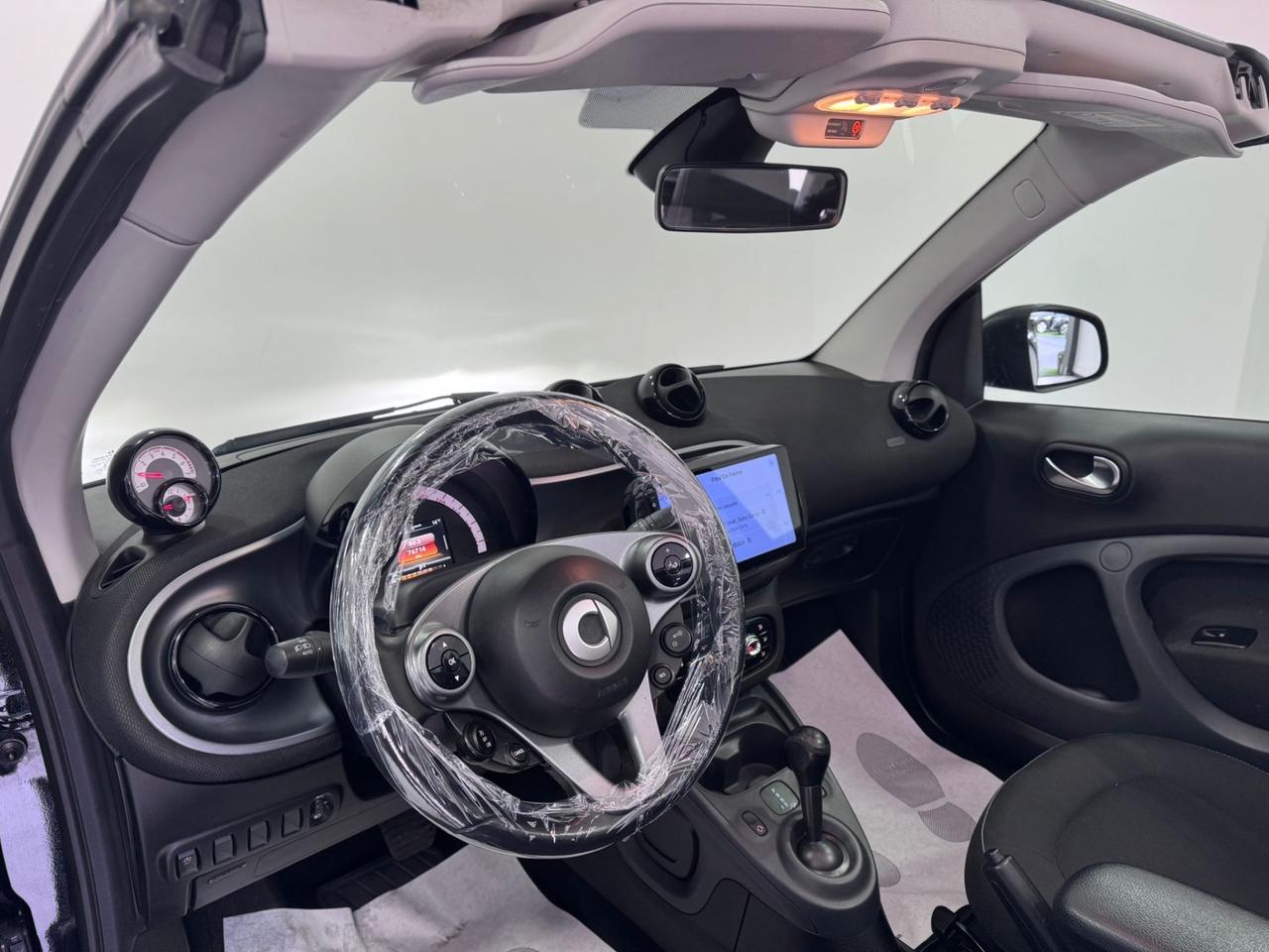 Smart ForTwo 71 cv-AUTOMATICA-CABRIO-2019