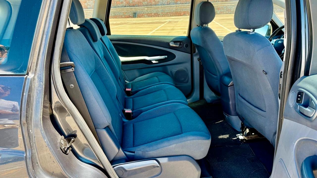 Ford S-Max 2.0 TDCi 140CV CON GANCIO TRAINO