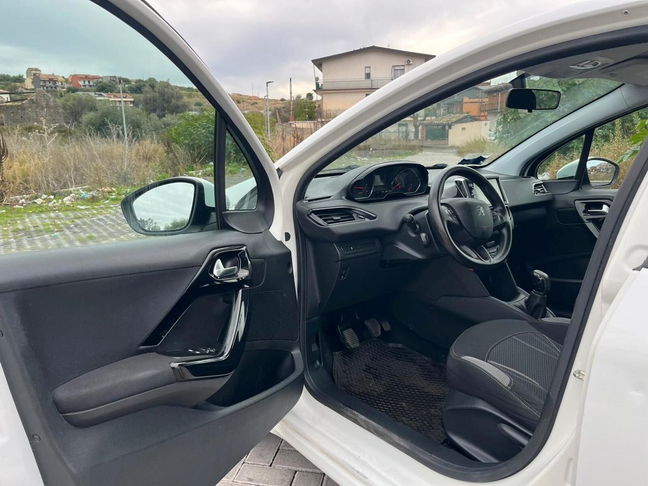 Peugeot 208 1.4DIESEL COME NUOVA 2014
