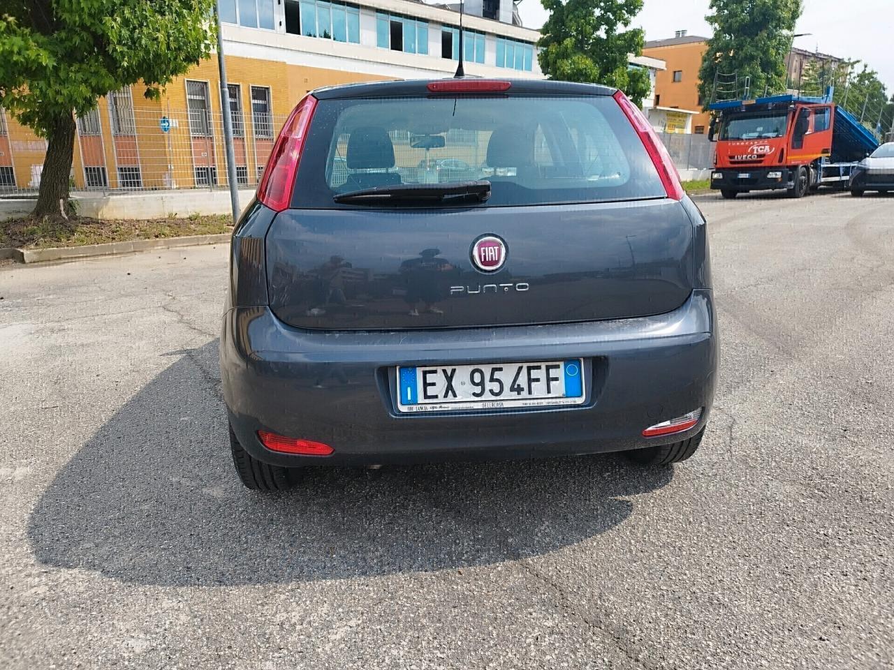Fiat Punto 1.3 MJT II 75 CV 5 porte Street