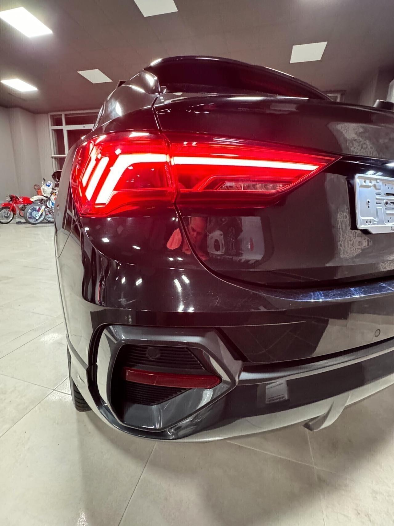 AUDI Q3 SBACK 2.0 TDI STRONIC SLINE TETTO APRIBILE