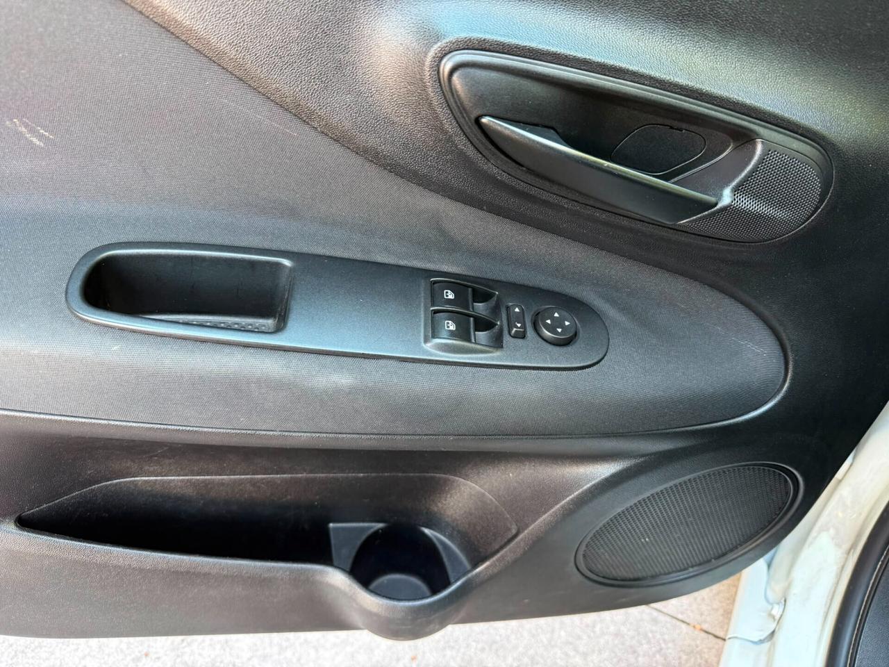 Fiat Punto 5p 1.2TAGLIANDATA unico-proprietario
