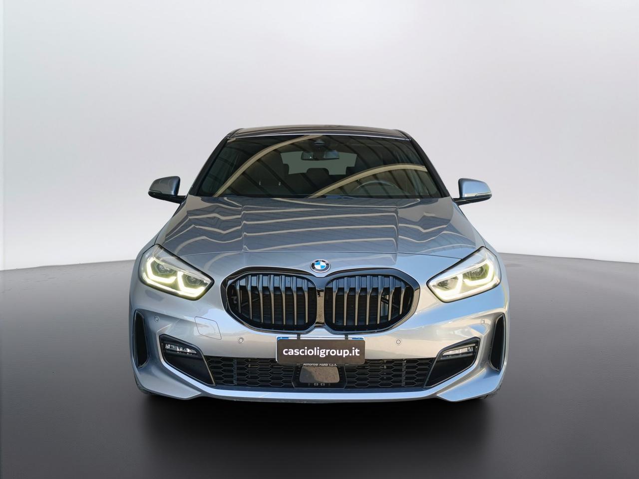 BMW Serie 1 F40 - 118d Msport auto