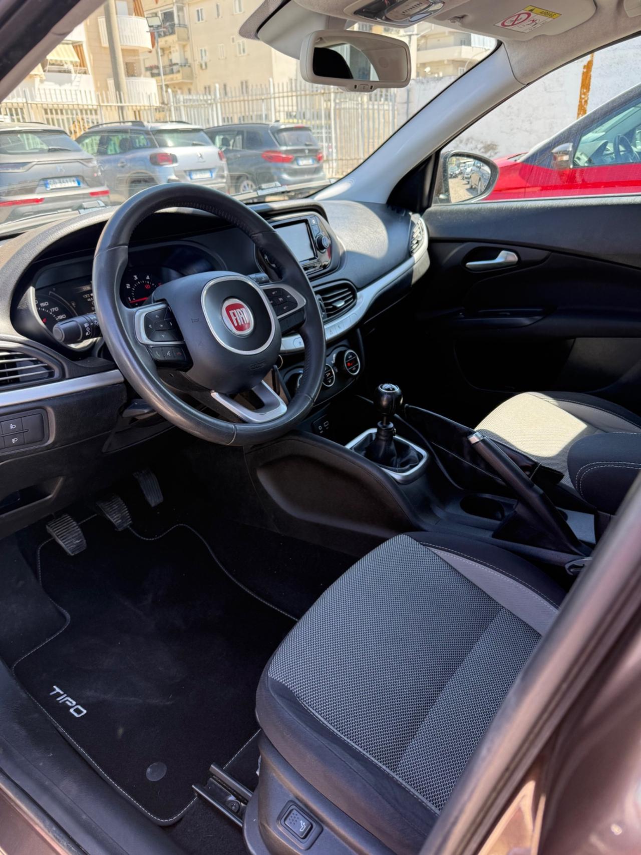 Fiat Tipo 1.6 Mjt 4 porte Lounge