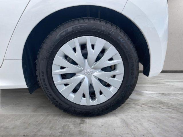 TOYOTA Yaris 1.5 Hybrid 5 porte Active