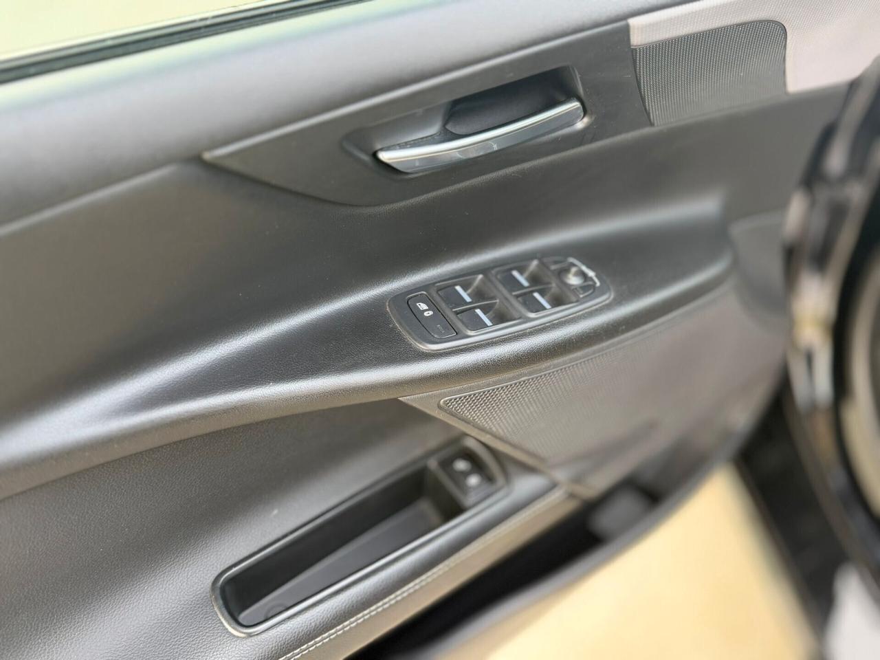 Jaguar XE 2.0 D Turbo R-Sport