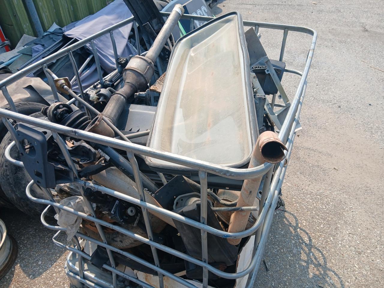 Volkswagen Caddy da restaurare