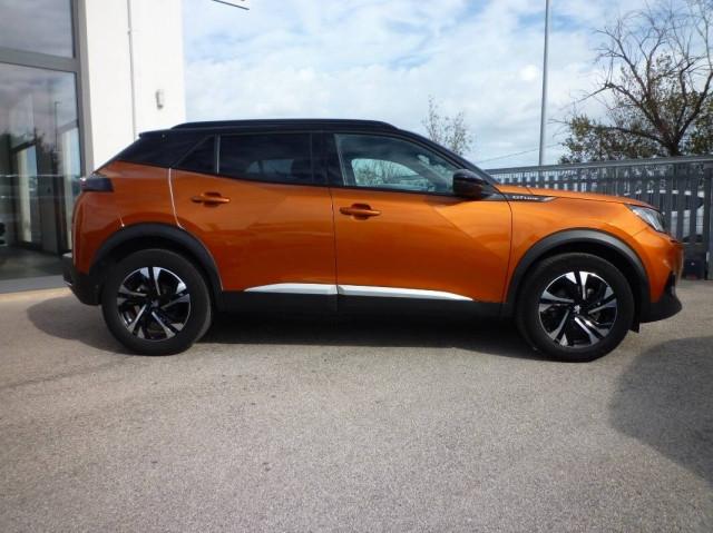 Peugeot 2008 1.5 bluehdi GT Line s&s 100cv