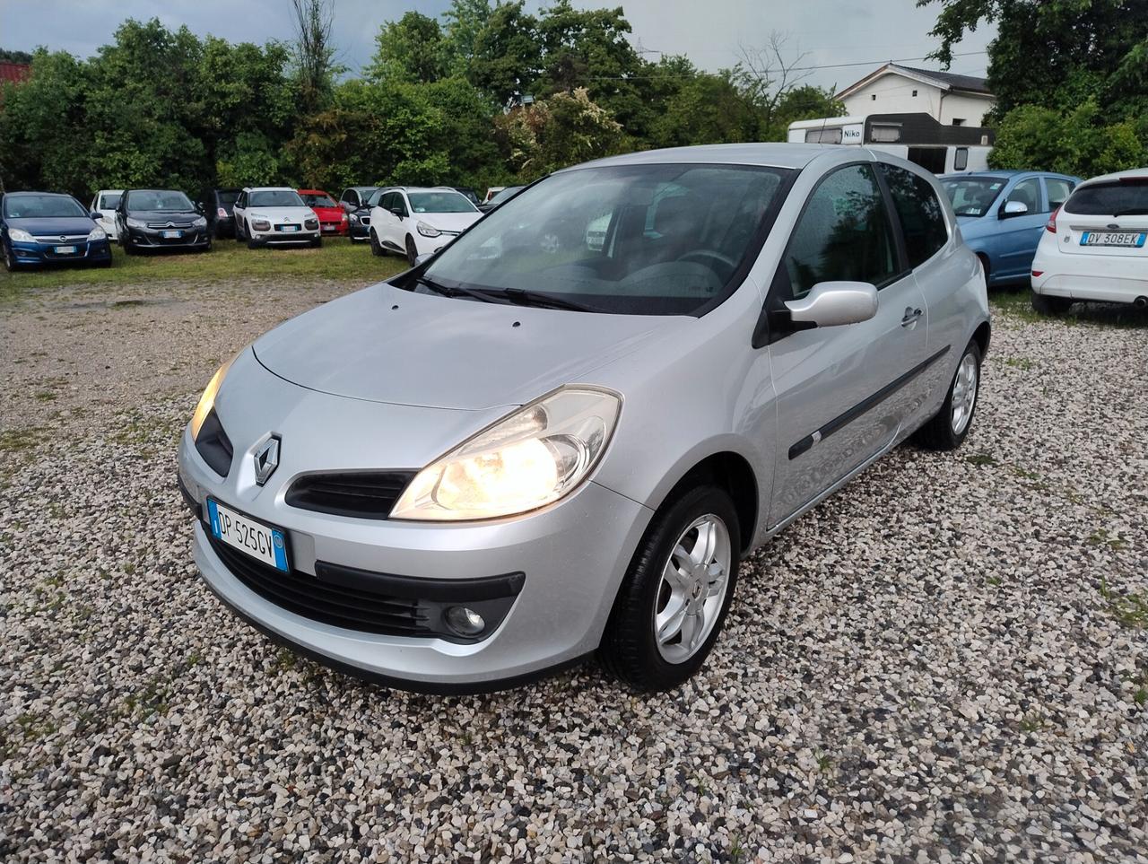 Renault Clio 1.2 16V 3 porte Le Iene
