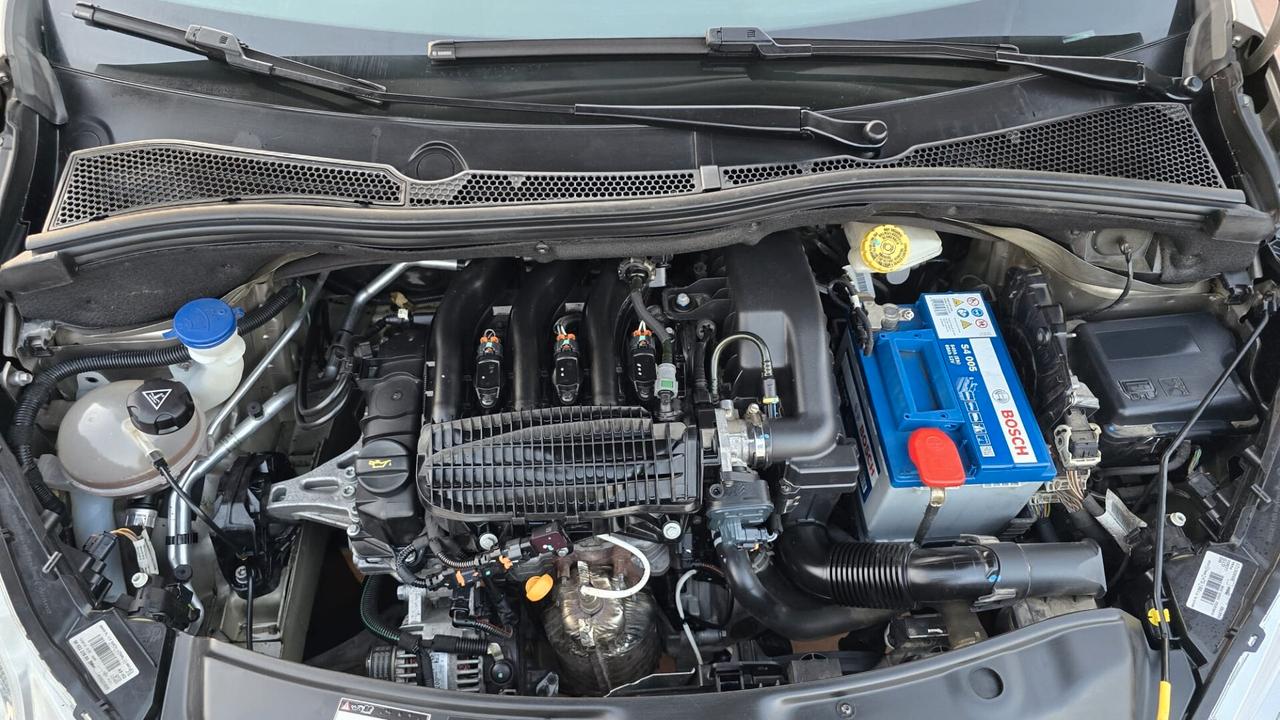 Peugeot 208 PureTech 82 3 porte Allure