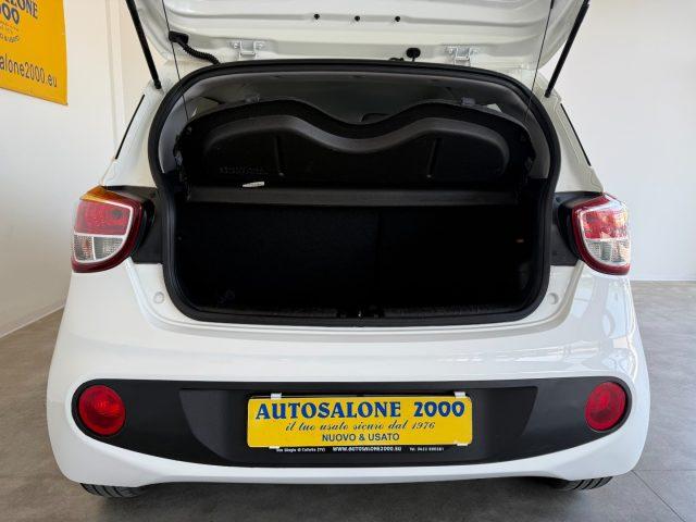 HYUNDAI i10 1.0 GPL Tech NEOPATENTATI / PREZZO REALE