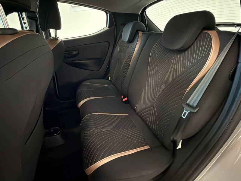 Lancia Ypsilon Ypsilon 1.0 FireFly 5 porte S&S Hybrid Alberta Ferretti