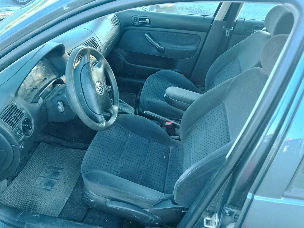 Volkswagen Golf 1.6 impianto a GPL valido fino 2034