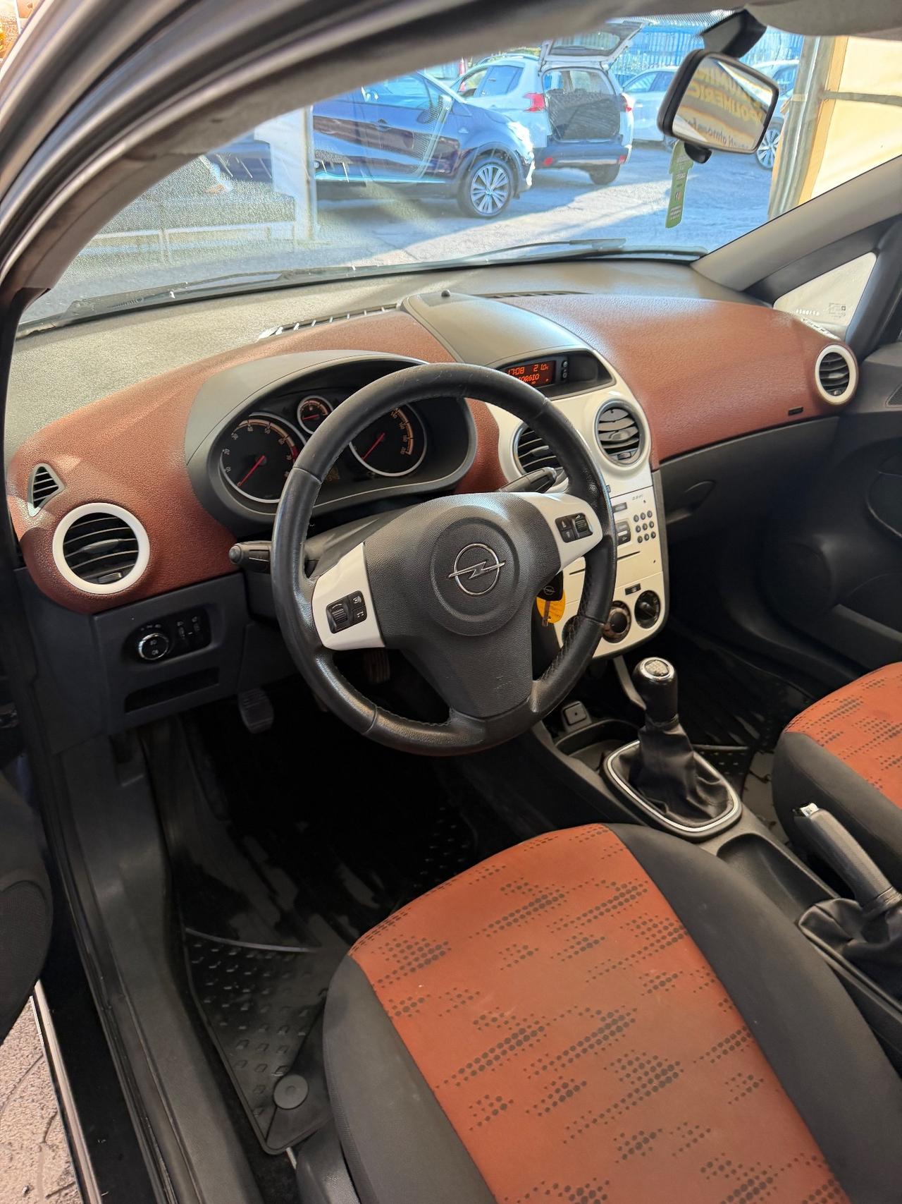 Opel Corsa 1.2 5 porte Elective