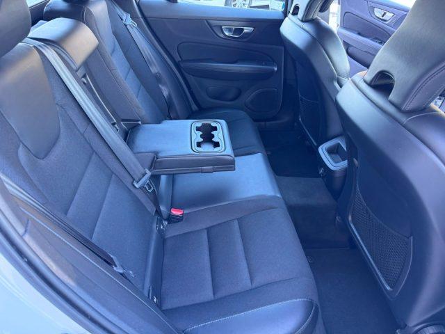 VOLVO V60 D3 2.0 DIESEL Geartronic R-design FULL LED RDESIGN