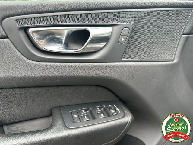 VOLVO XC60 B4 (d) AWD Geartronic Momentum