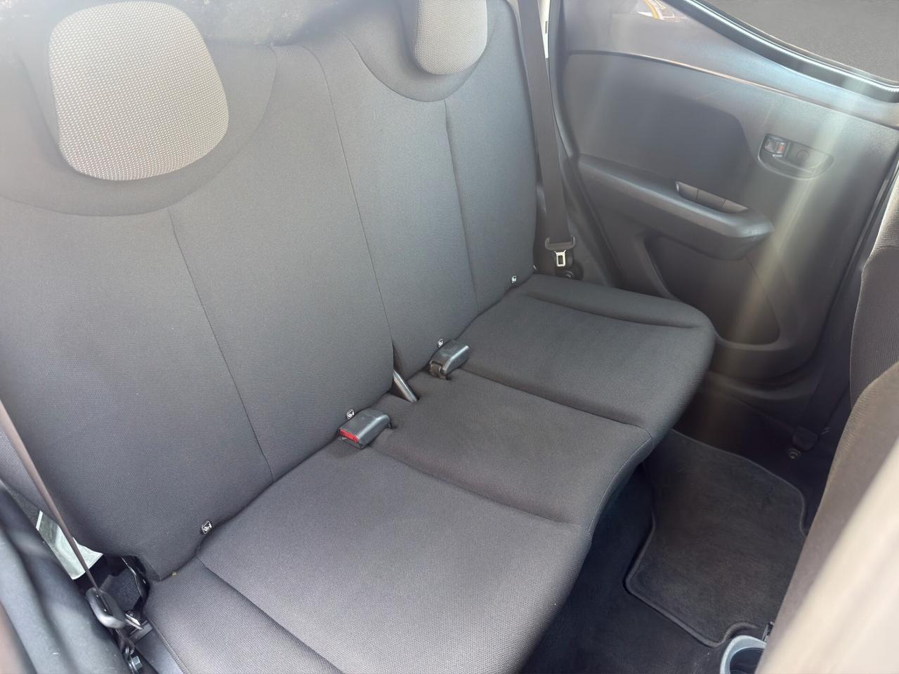 Toyota Aygo Connect 1.0 VVT-i 72CV 5 porte x-business light