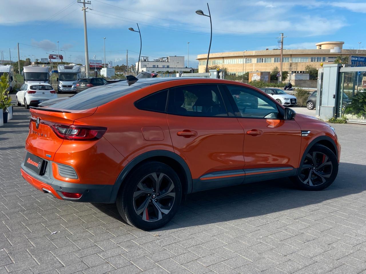 Renault Arkana 1.6 E-Tech full hybrid R.S. Line 145cv