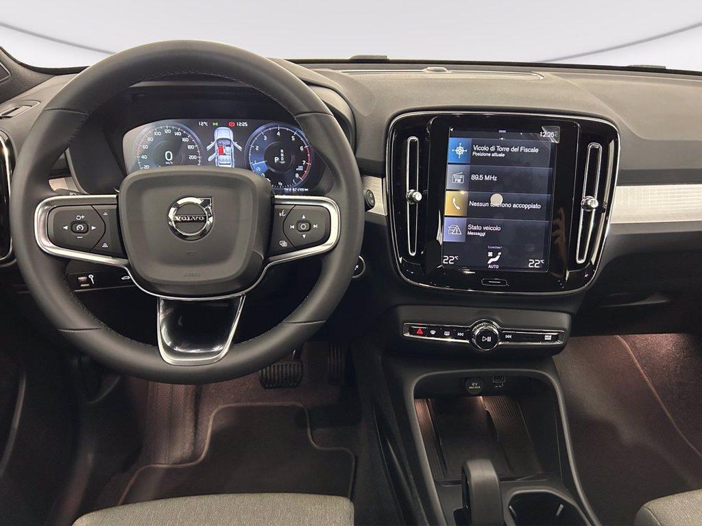 VOLVO Xc40 1.5 t2 essential auto del 2024