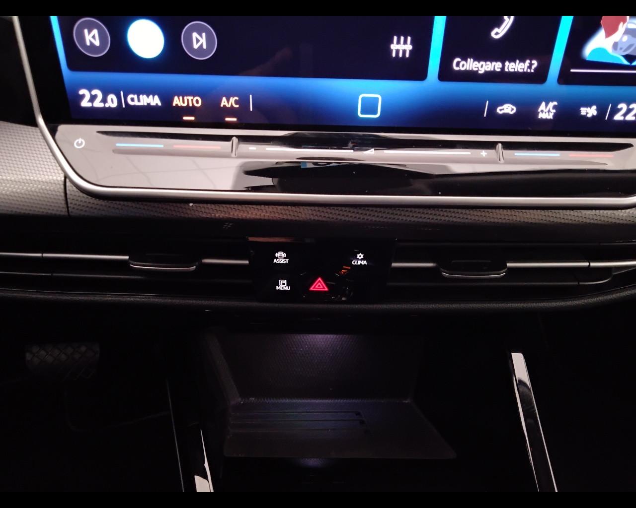 VOLKSWAGEN Golf VIII 2024 - Golf 2.0 tdi Style 150cv dsg