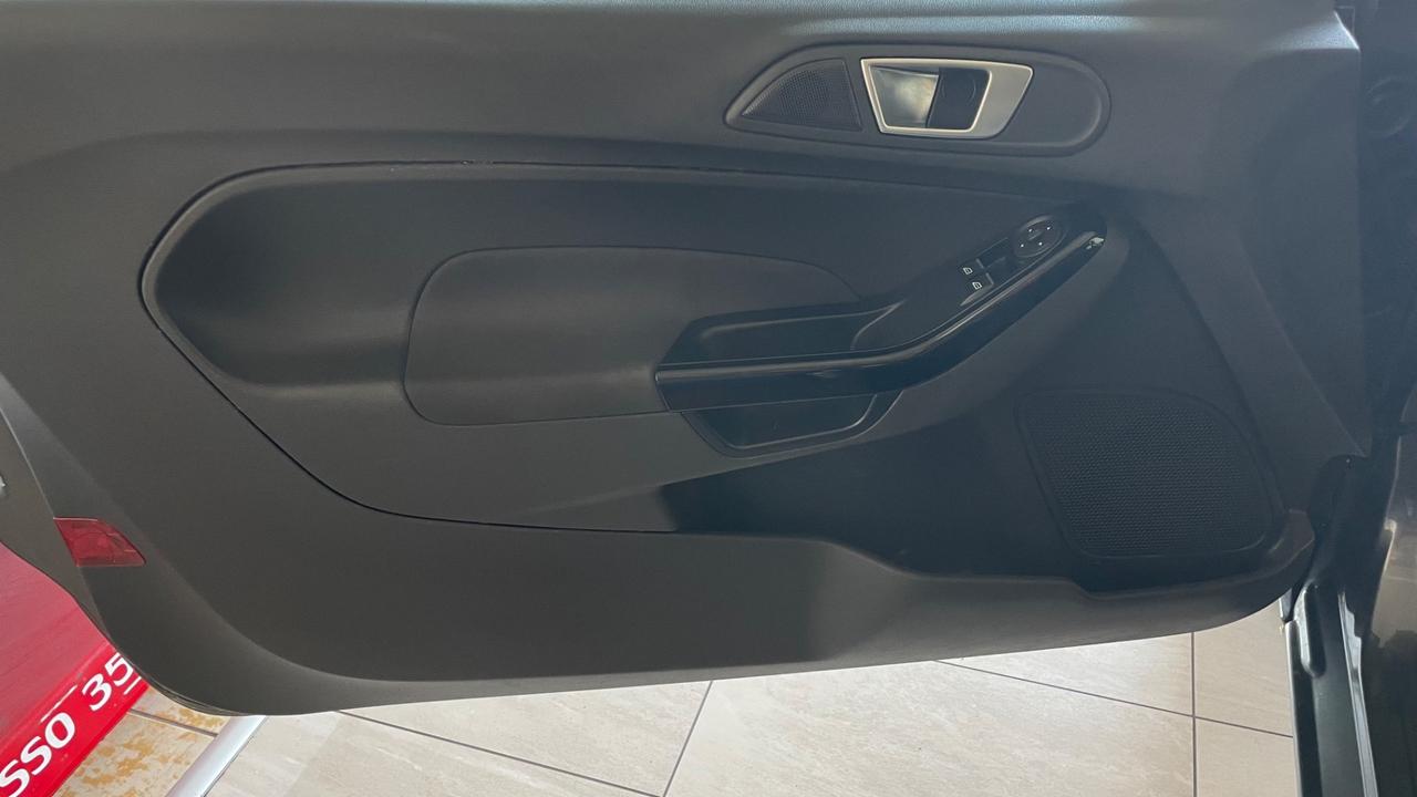 Ford Fiesta 1.5 TDCi 75CV 3 porte Titanium