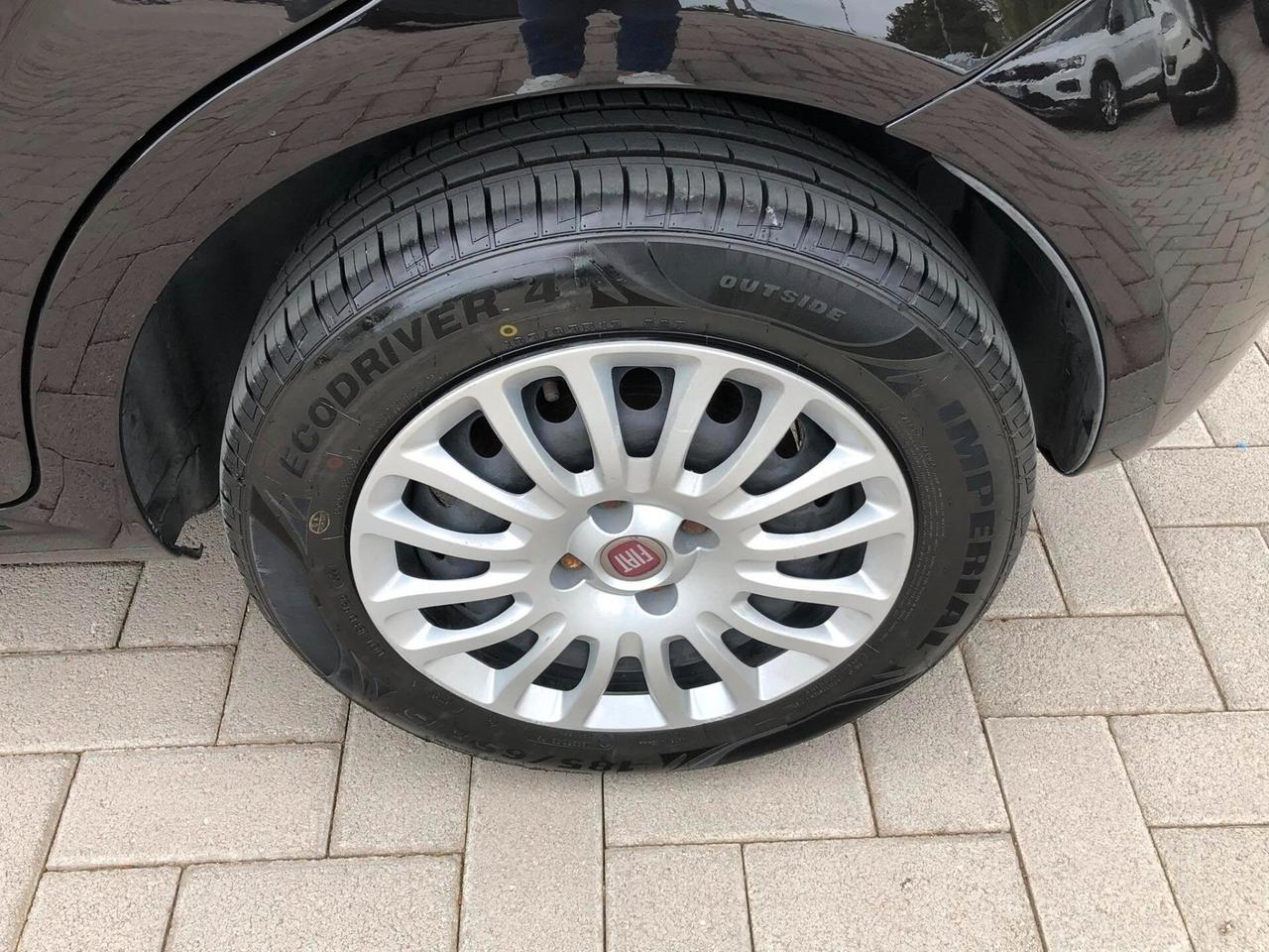 Fiat Punto 1.4 S&S 8V Dualogic 2012